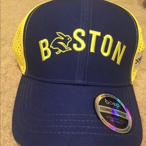 Rabbit x Boco Technical running tucker hat (NWT)